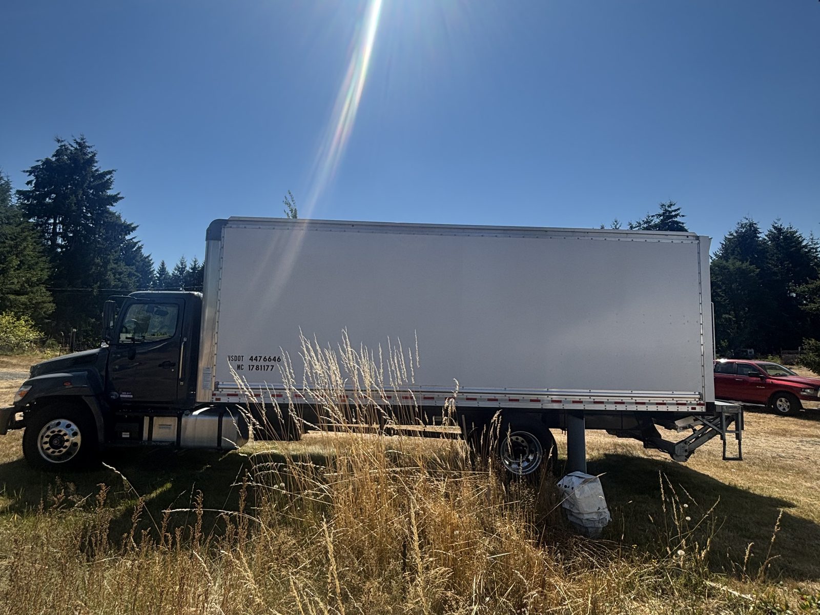 The Caravan Moving box truck