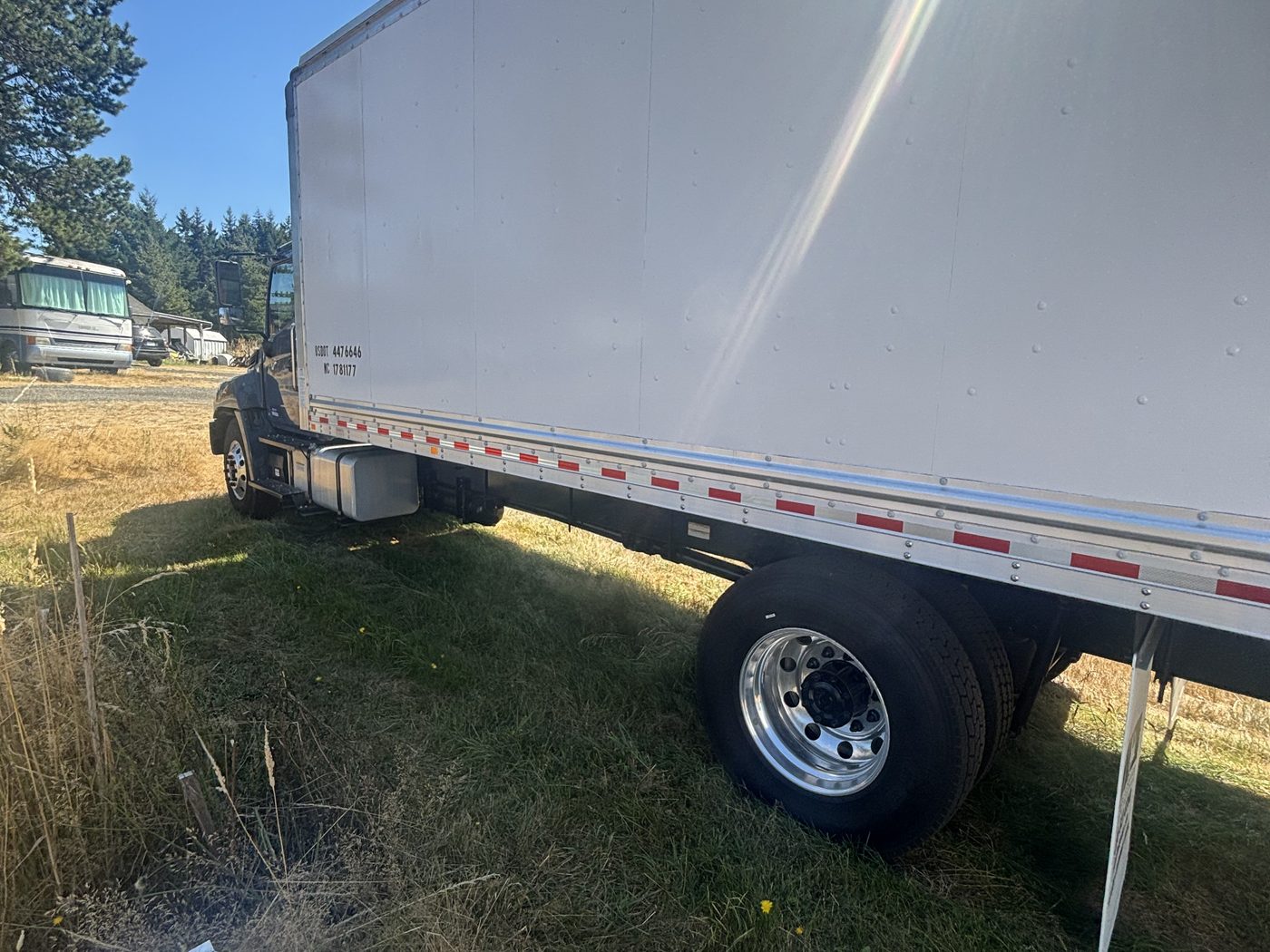 Side and rear view of the 24-foot box truck